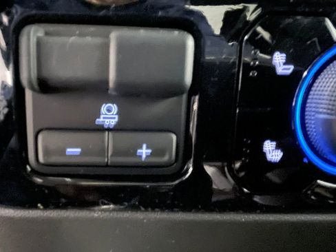 Used 2023 Chevrolet Silverado 1500 RST image 29