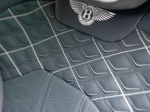 New 2026 Bentley Flying Spur Plug-In Hybrid AWD/4WD image 16