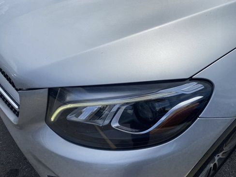 Used 2017 Mercedes-Benz GLC 300 4MATIC Coupe image 24