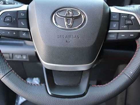 Used 2025 Toyota Sienna XSE image 13