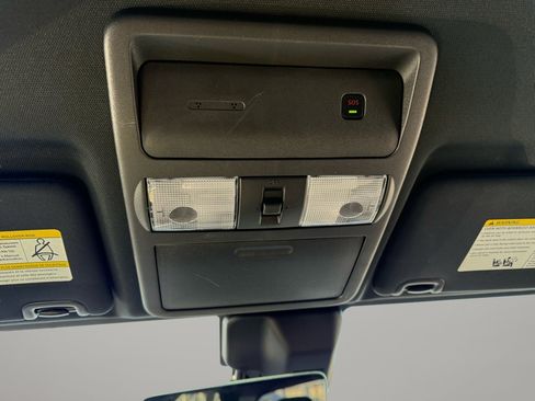 Used 2022 Nissan Frontier PRO-4X image 23