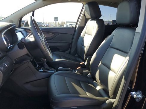 Used 2018 Buick Encore Premium image 15