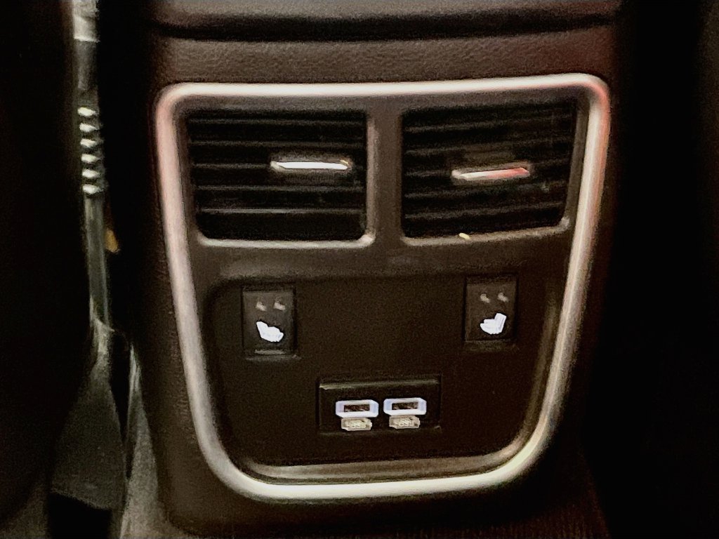 Used 2022 Dodge Charger Scat Pack RWD image 27