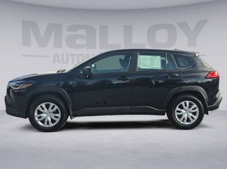 Used 2024 Toyota Corolla Cross L video 2