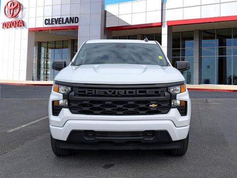 Used 2023 Chevrolet Silverado 1500 Custom image 3