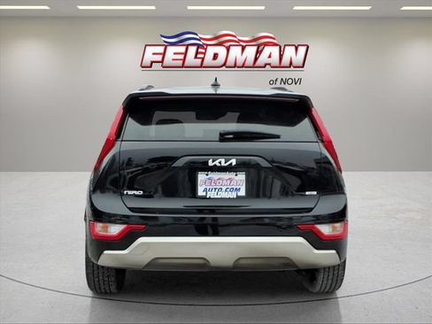Used 2024 Kia Niro EX Touring FWD image 7