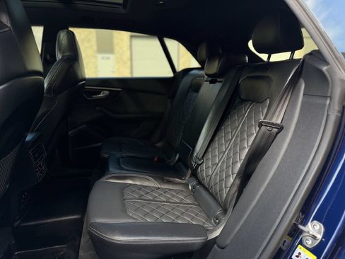 Used 2020 Audi SQ8 Prestige w/ Prestige Package AWD/4WD image 18
