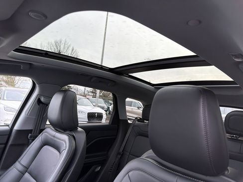 Certified 2022 Lincoln Corsair Reserve w/ Sport Package image 29