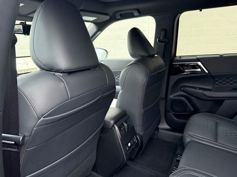 New 2025 Mitsubishi Outlander SEL Black Edition image 24