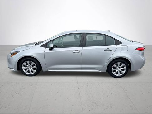 Used 2024 Toyota Corolla LE FWD image 9