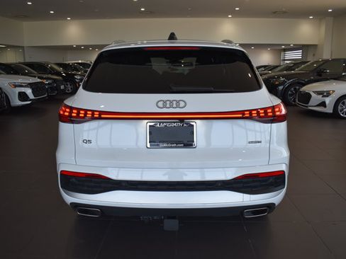 Used 2025 Audi Q5 Premium AWD/4WD image 6