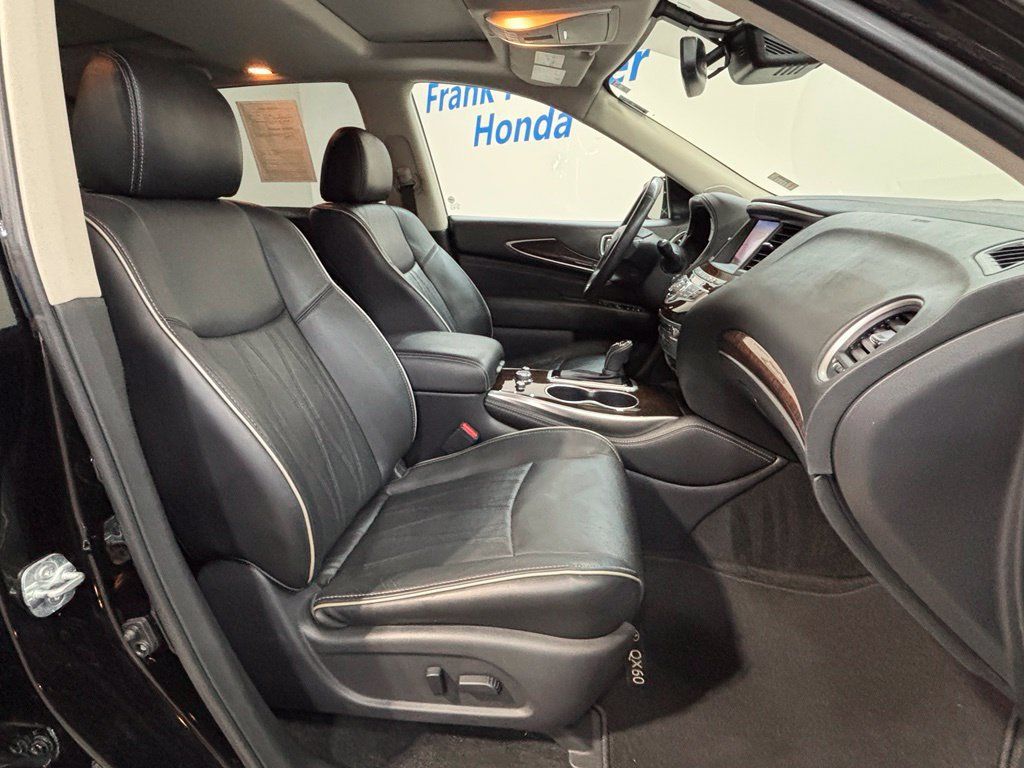 Used 2018 INFINITI QX60 Luxe w/ Deluxe Technology Package AWD/4WD image 39