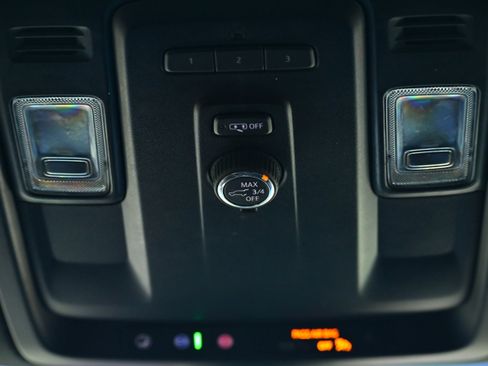 Used 2021 Chevrolet Tahoe Z71 image 10