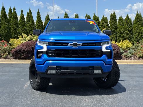 Used 2025 Chevrolet Silverado 1500 RST w/ Z71 Off-Road Package AWD/4WD image 5