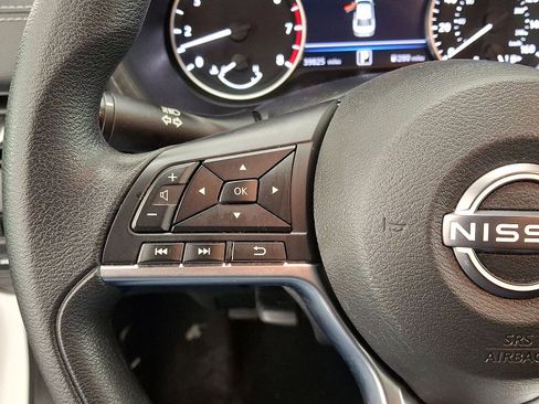 Used 2024 Nissan Sentra SV image 17