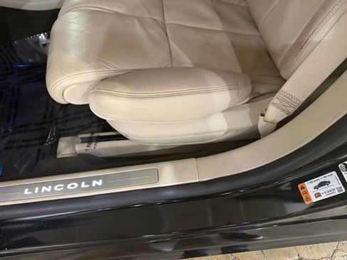 Used 2020 Lincoln Continental Reserve w/ Luxury Package AWD/4WD image 11
