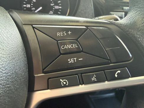 Used 2020 Nissan Rogue Sport S FWD image 15