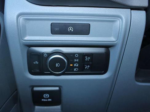 Used 2025 Ford F150 XLT w/ Equipment Group 301A Standard AWD/4WD image 29