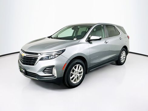 Used 2023 Chevrolet Equinox LT AWD/4WD image 3