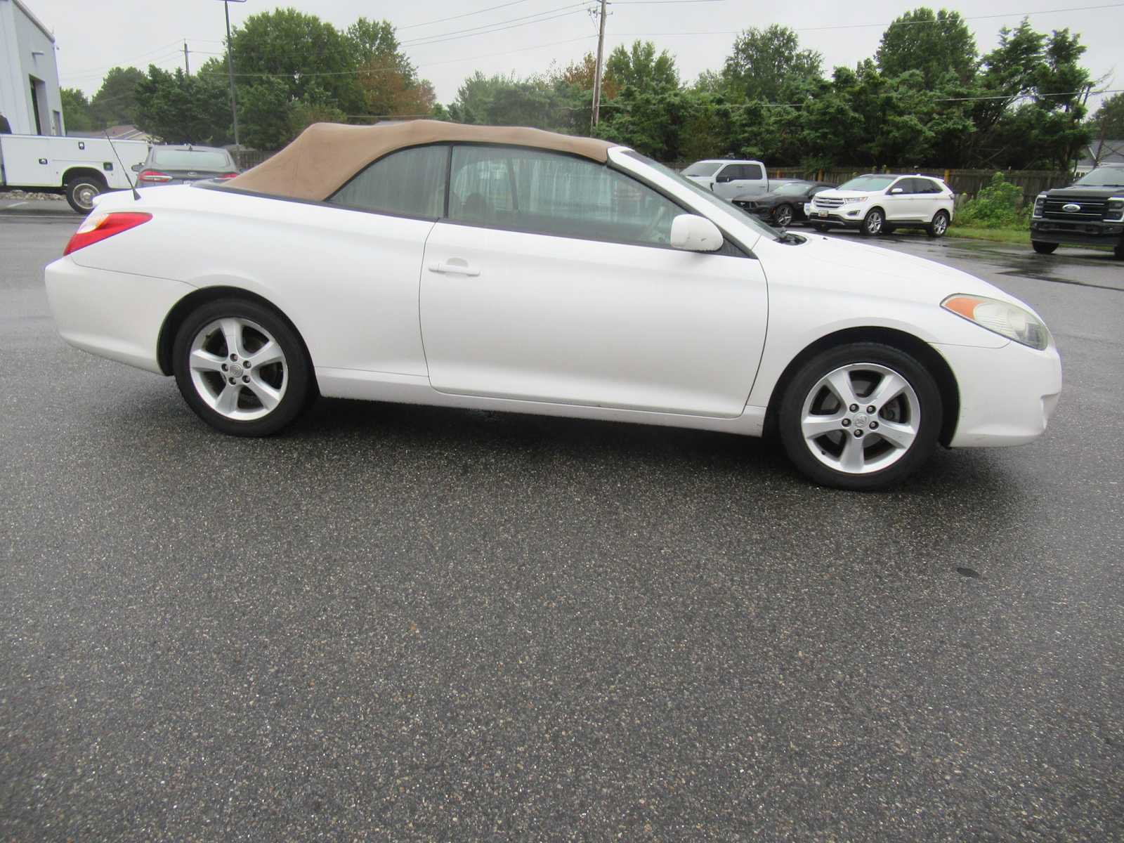 Used 2005 Toyota Solara SLE FWD image 4