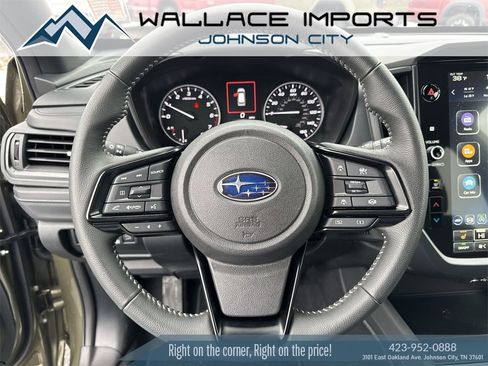 Used 2025 Subaru Forester Premium w/ Convenience Package #2 image 30