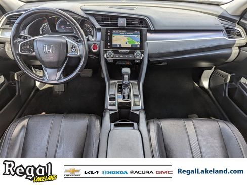 Used 2016 Honda Civic Touring image 10