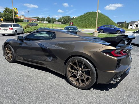 Used 2021 Chevrolet Corvette Stingray Preferred Conv w/ Z51 Performance Package RWD image 11