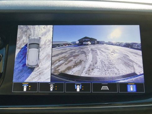 Used 2022 Buick Envision Essence w/ Technology Package I image 26