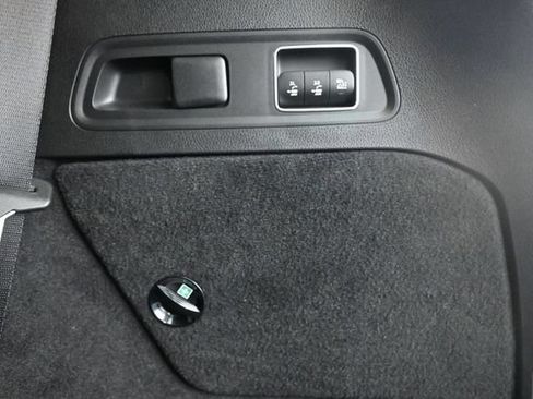 Used 2026 Mercedes-Benz GLS 450 4MATIC image 24