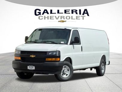 New 2026 Chevrolet Express 2500 Extended w/ Driver Convenience Package