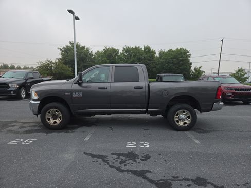 Used 2015 RAM 2500 Tradesman w/ Chrome Appearance Group AWD/4WD image 10