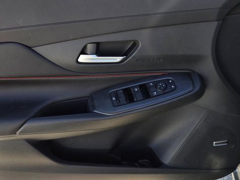 New 2026 Nissan Sentra SR w/ SR Premium Package FWD image 17