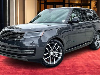 New 2025 Land Rover Range Rover SE