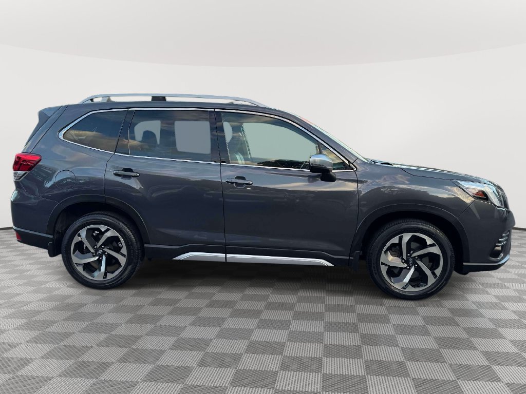 Used 2023 Subaru Forester Touring AWD/4WD image 9