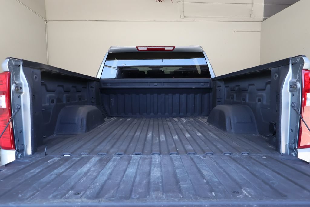 Used 2025 Chevrolet Silverado 1500 Custom w/ Turbomax Blackout Package RWD image 14