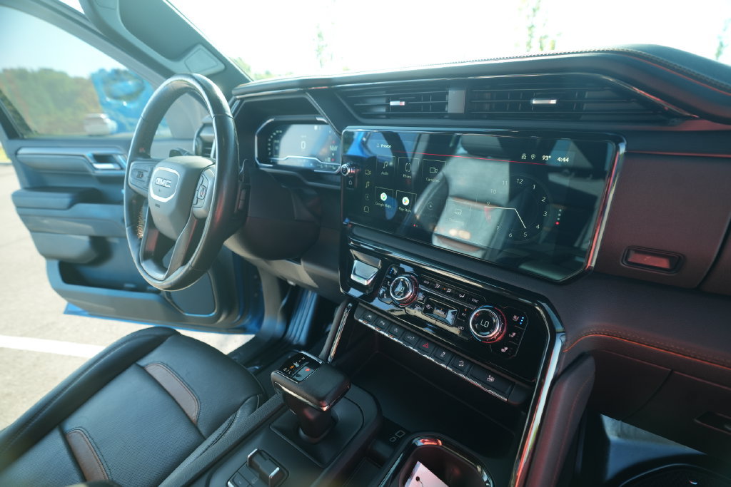 Used 2022 GMC Sierra 1500 AT4 w/ AT4 Premium Package AWD/4WD image 42