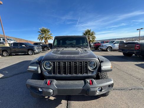 Used 2025 Jeep Wrangler Unlimited Rubicon image 8