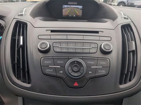 Used 2017 Ford Escape SE image 23