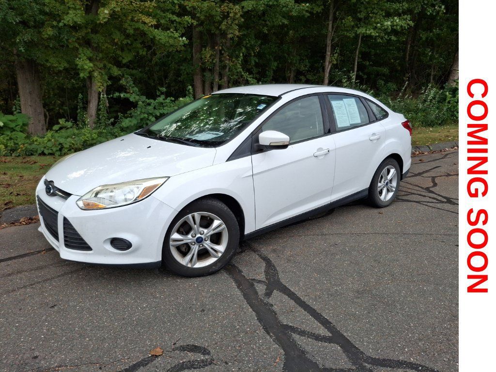 Used 2013 Ford Focus SE FWD image 1