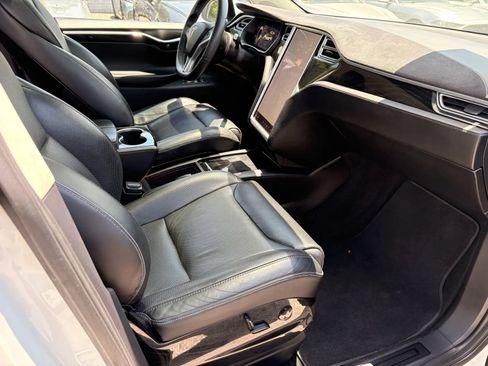 Used 2016 Tesla Model X 75D AWD/4WD image 6