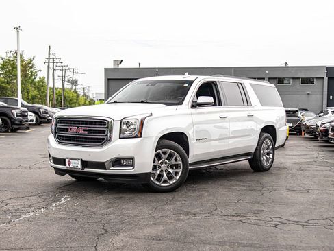 Used 2017 GMC Yukon XL SLT w/ Open Road Package AWD/4WD image 1