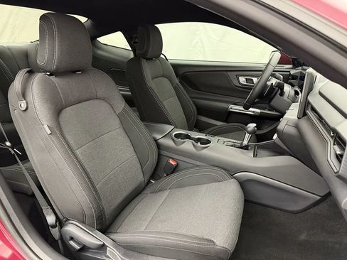 Used 2025 Ford Mustang GT RWD image 41