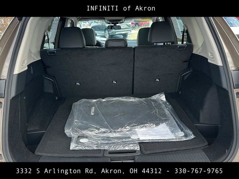 Used 2025 Nissan Rogue SV w/ SV Premium Package image 34