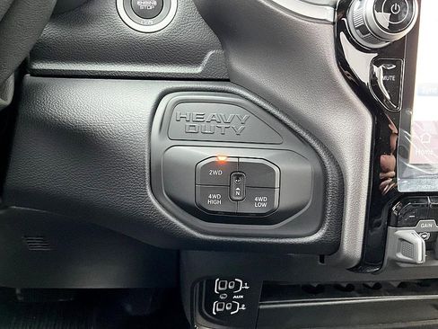 New 2026 RAM 5500 4x4 Regular Cab image 18