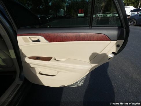 Used 2011 Toyota Avalon Limited image 52