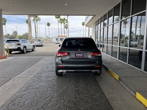 Used 2018 Mercedes-Benz GLC 300 4MATIC image 6