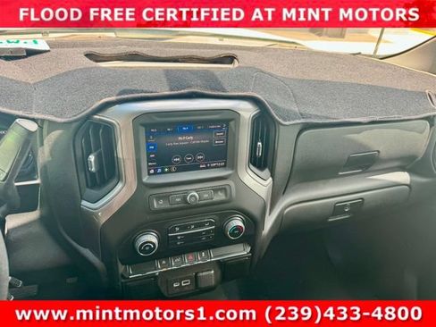 Used 2022 Chevrolet Silverado 1500 Custom AWD/4WD image 23