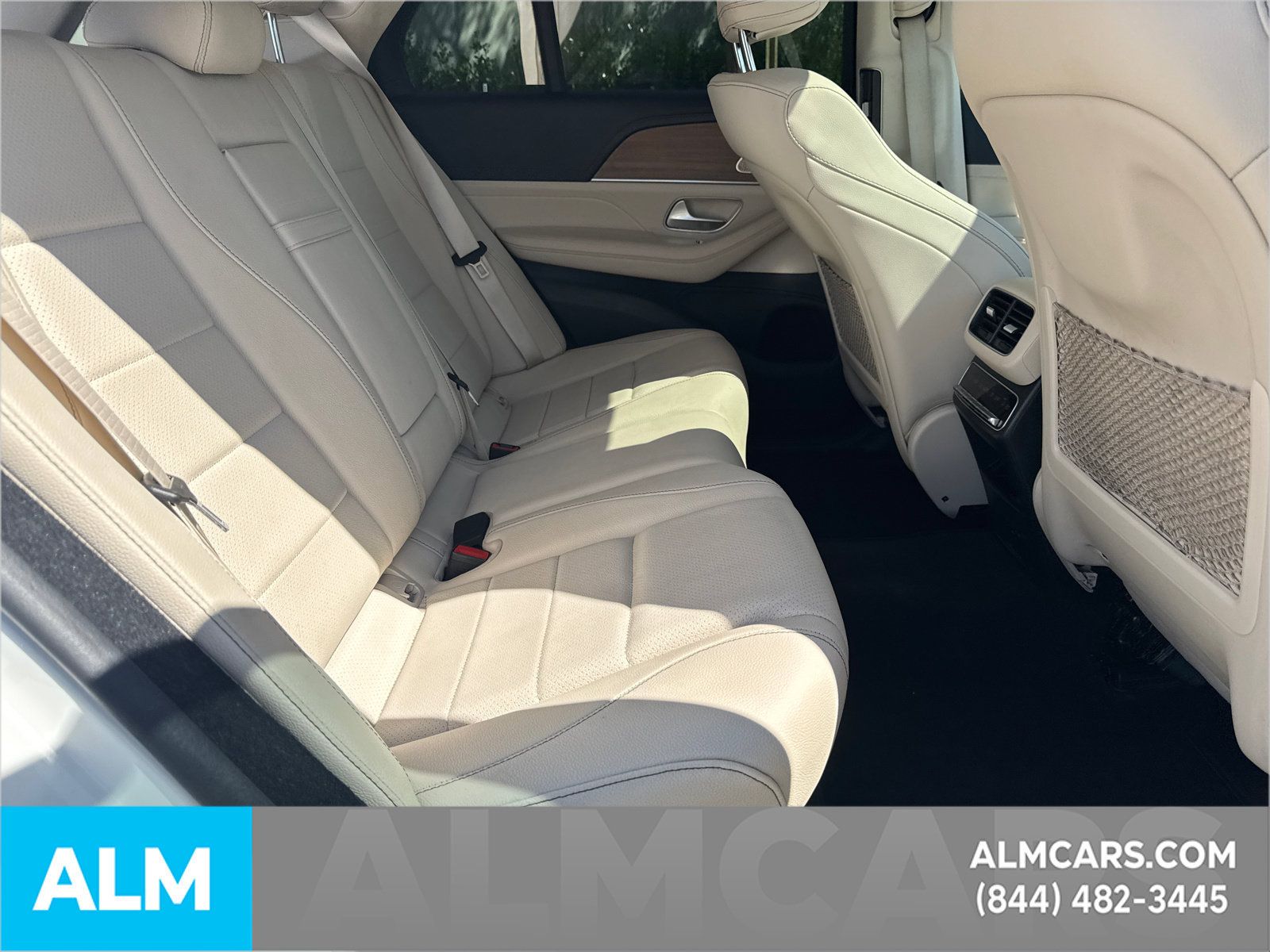 Used 2023 Mercedes-Benz GLE 350 4MATIC w/ Premium Package image 17