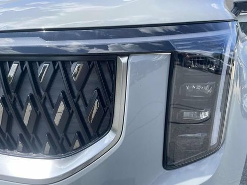 New 2026 Kia Carnival EX FWD image 9