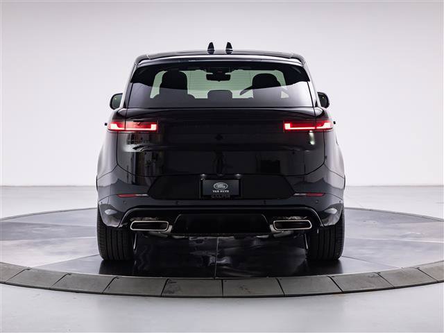 New 2027 Land Rover Range Rover Sport Dynamic SE AWD/4WD image 4